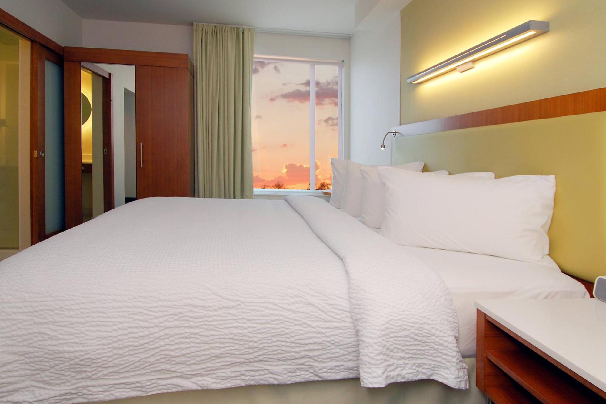 Springhill Suites By Marriott Las Vegas North Speedway Exterior photo