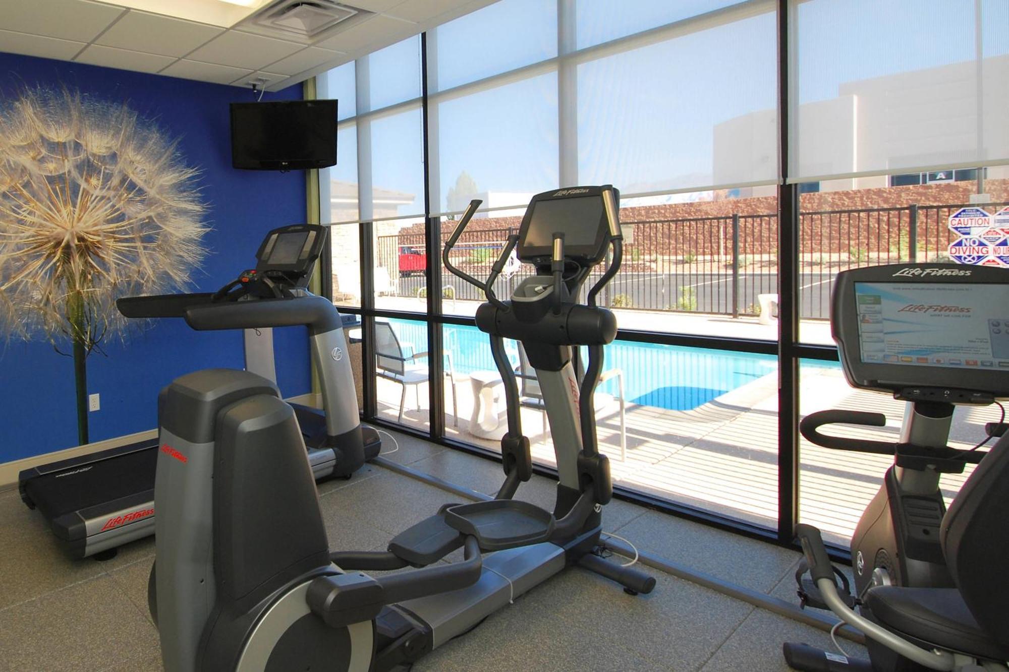 Springhill Suites By Marriott Las Vegas North Speedway Exterior photo